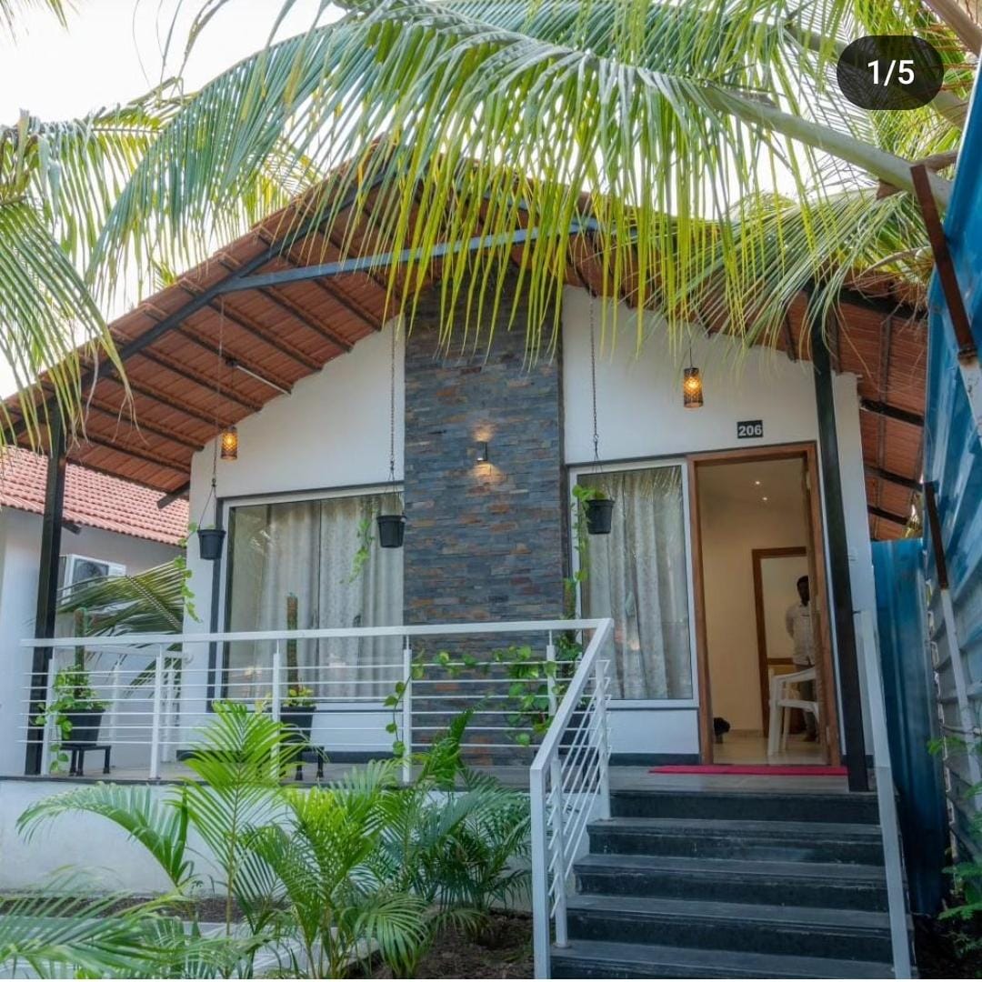 8b892fad-83f2-4da8-b961-5581db5b4696